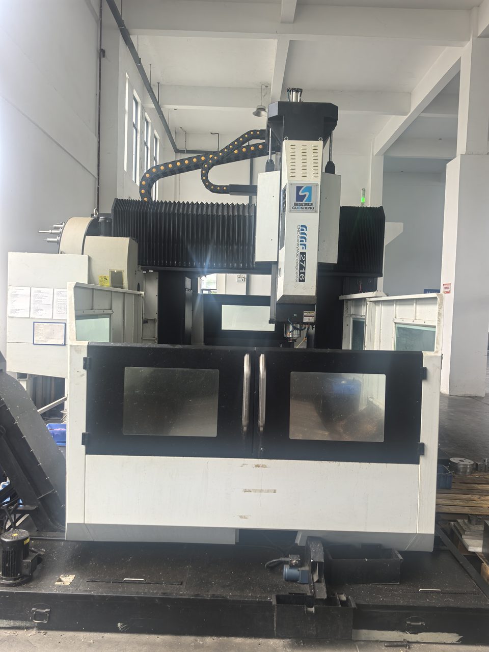 CNC precision machining equipment