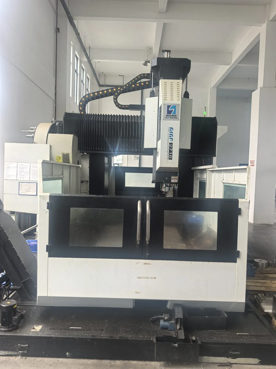 CNC precision machining equipment