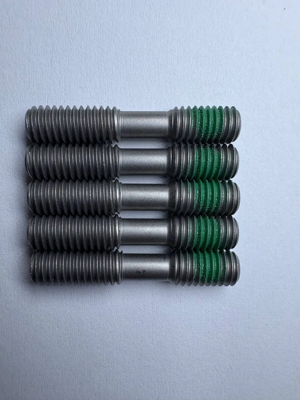 Tool holding screws — product photo